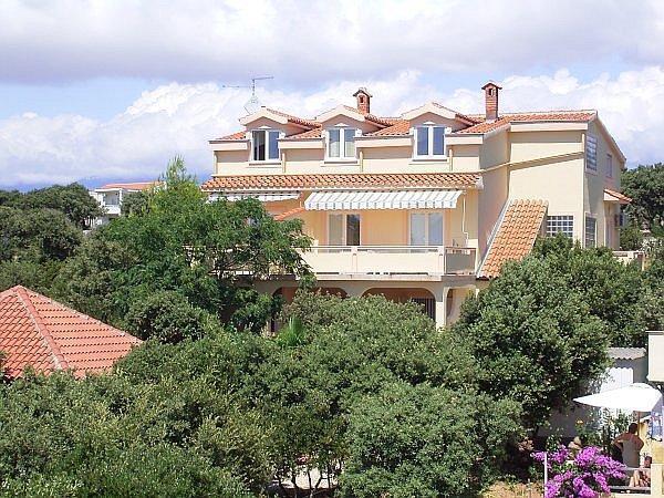 Image No.6-Propriété de 12 chambres à vendre à Pag