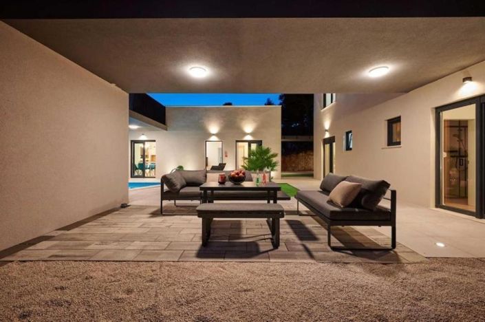 Image No.23-Propriété de 6 chambres à vendre à Omiš