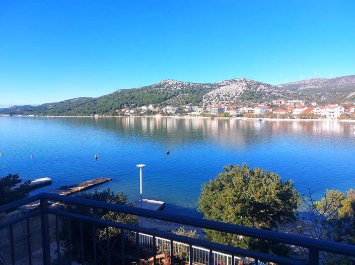 Image No.11-6 Bed Property for sale