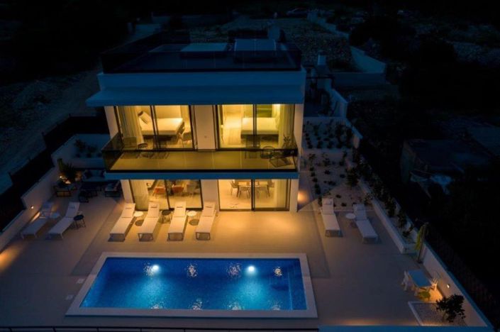 Image No.10-Propriété de 4 chambres à vendre à Ciovo