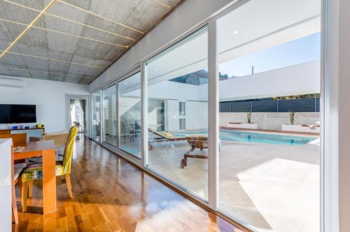 Image No.10-Propriété de 4 chambres à vendre à Brac