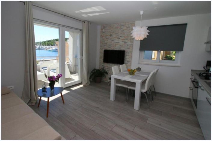 Image No.21-Propriété de 8 chambres à vendre à Rogoznica