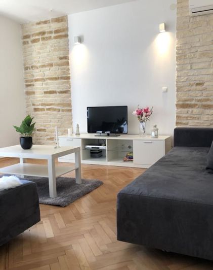 Image No.13-5 Bed Property for sale