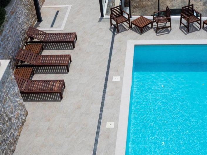 Image No.3-Propriété de 9 chambres à vendre à Croatie