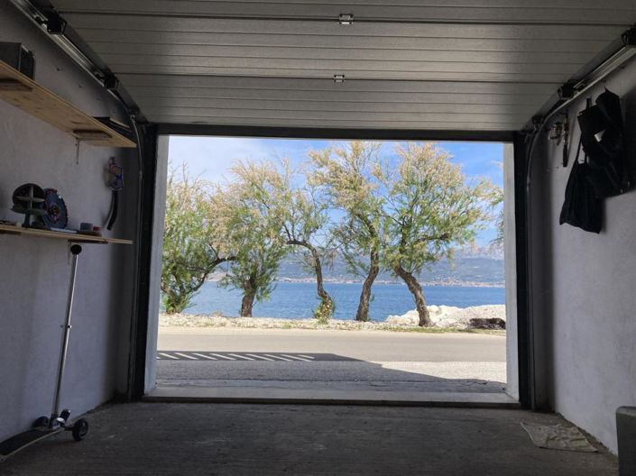 Image No.19-6 Bed Property for sale