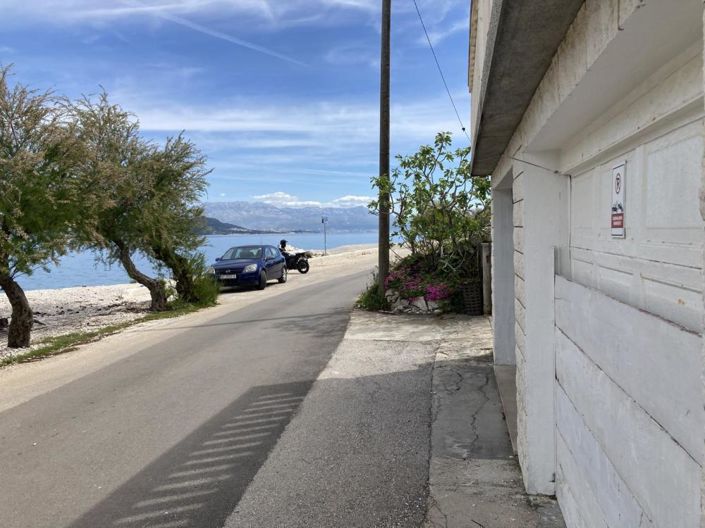 Image No.6-6 Bed Property for sale