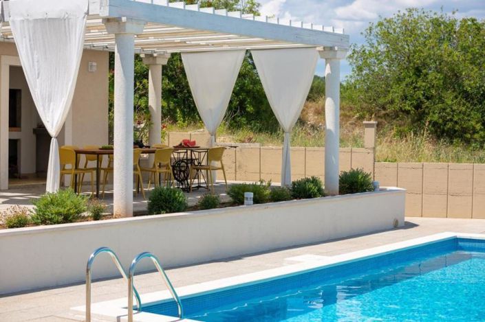 Image No.10-Propriété de 4 chambres à vendre à Vodice