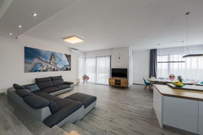 Image No.22-Propriété de 4 chambres à vendre à Split