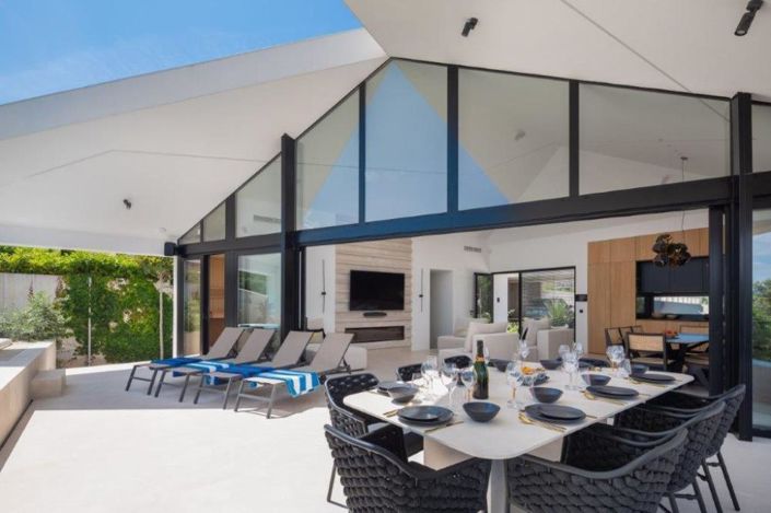 Image No.3-4 Bed Property for sale