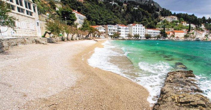 Image No.2-5 Bed Property for sale