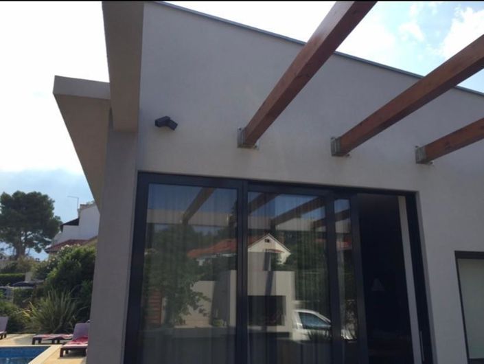 Image No.18-12 Bed Property for sale