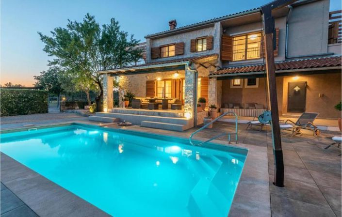 Image No.20-Propriété de 4 chambres à vendre à Sibenik