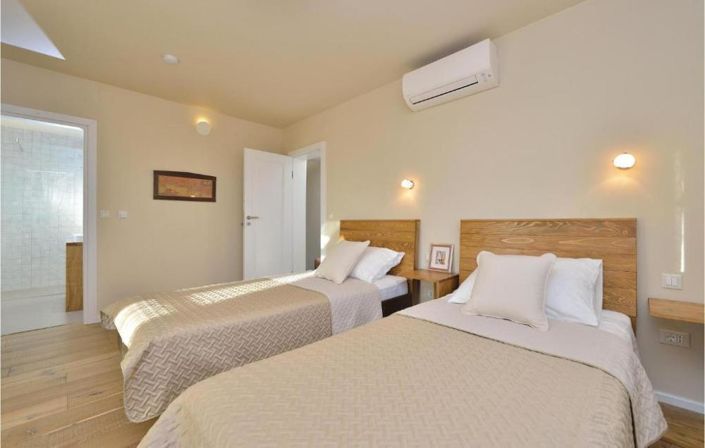 Image No.25-Propriété de 4 chambres à vendre à Sibenik