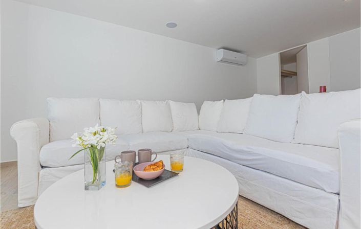 Image No.19-Propriété de 11 chambres à vendre à Sibenik