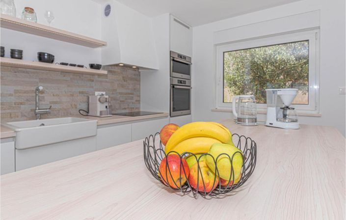 Image No.20-Propriété de 11 chambres à vendre à Sibenik