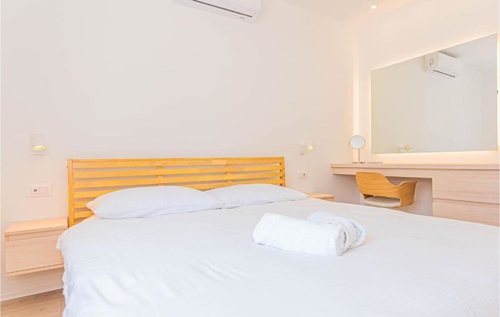 Image No.21-Propriété de 11 chambres à vendre à Sibenik