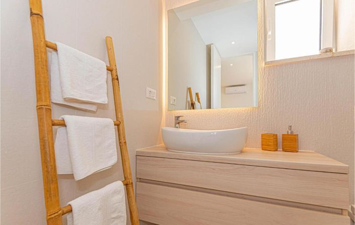 Image No.23-Propriété de 11 chambres à vendre à Sibenik