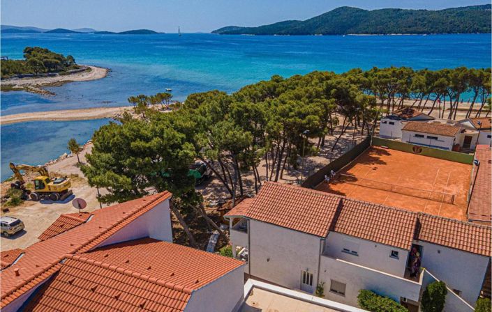 Image No.5-Propriété de 11 chambres à vendre à Sibenik