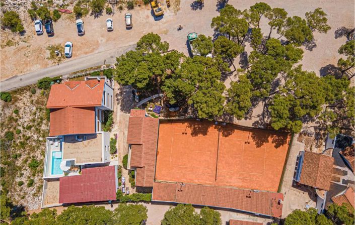 Image No.6-Propriété de 11 chambres à vendre à Sibenik