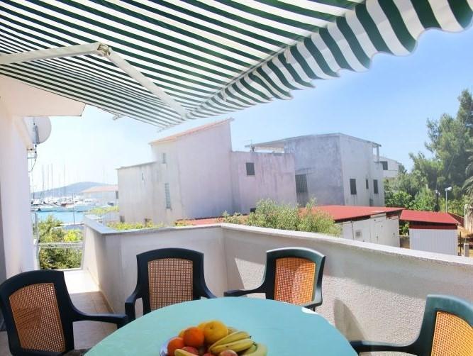 Image No.7-Propriété de 6 chambres à vendre à Rogoznica