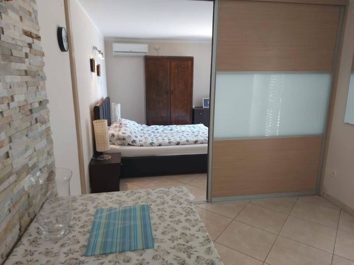 Image No.23-4 Bed Property for sale