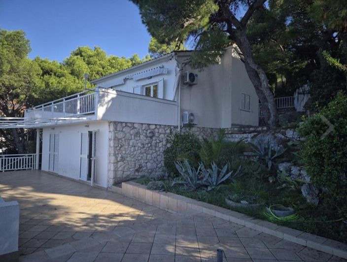 Image No.3-4 Bed Property for sale