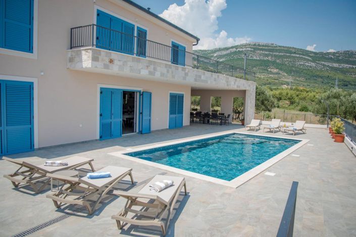 Image No.2-Propriété de 4 chambres à vendre à Split