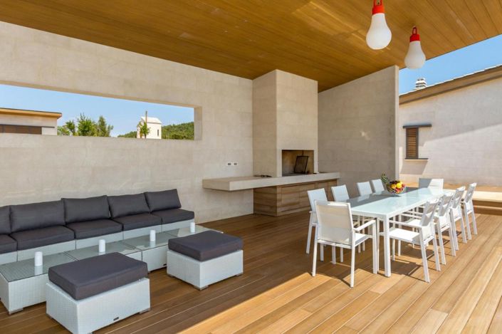 Image No.13-5 Bed Property for sale