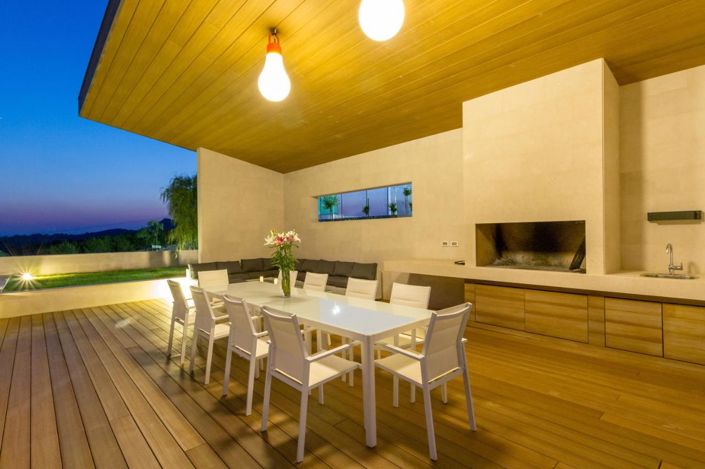 Image No.25-5 Bed Property for sale