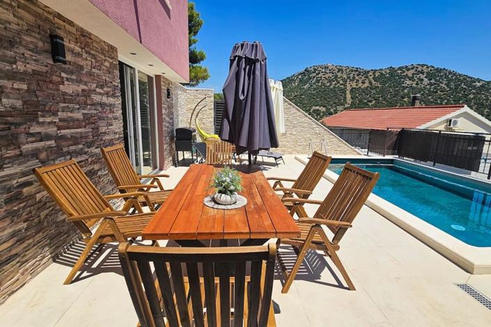 Image No.2-Propriété de 4 chambres à vendre à Marina