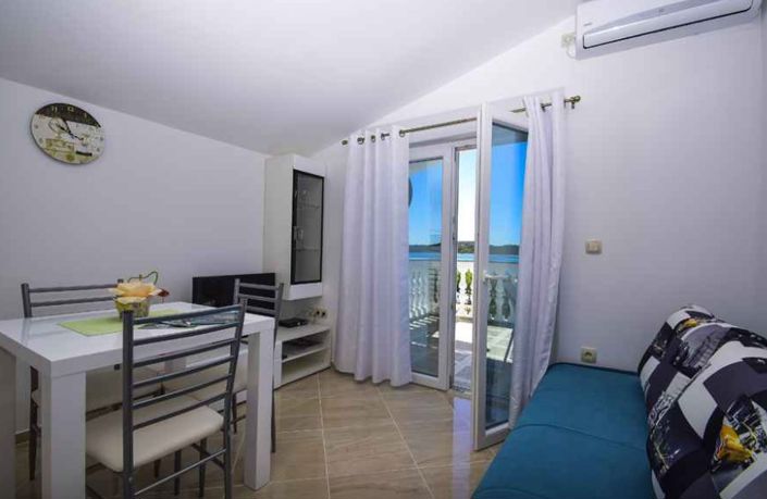 Image No.11-Propriété de 7 chambres à vendre à Sibenik