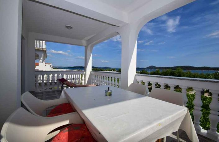 Image No.23-Propriété de 7 chambres à vendre à Sibenik