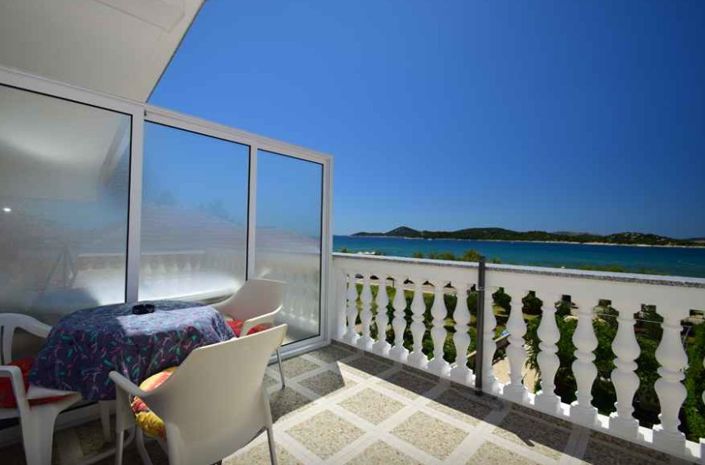 Image No.5-Propriété de 7 chambres à vendre à Sibenik