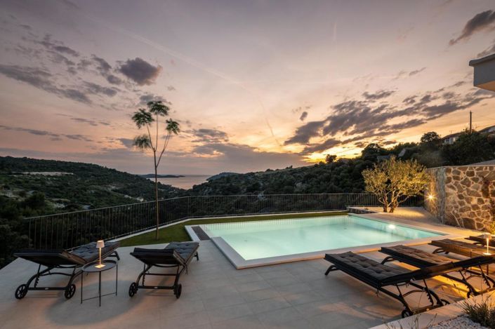 Image No.13-Propriété de 4 chambres à vendre à Ražanj