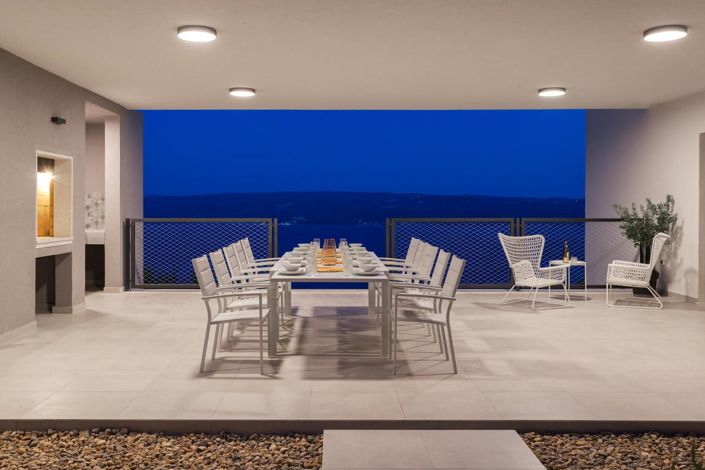 Image No.23-4 Bed Property for sale