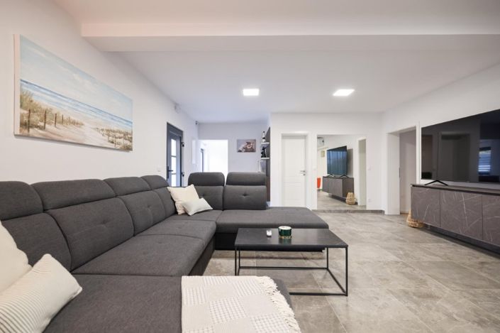 Image No.5-Propriété de 5 chambres à vendre à Vir