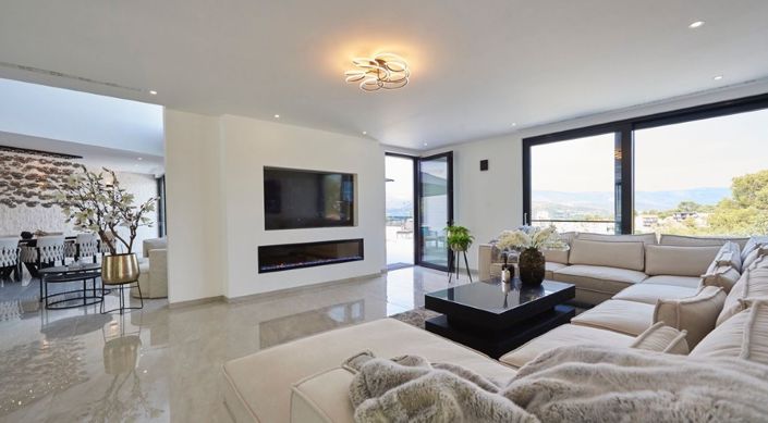 Image No.24-4 Bed Property for sale