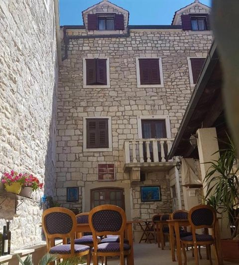 Image No.12-Propriété de 8 chambres à vendre à Supetar