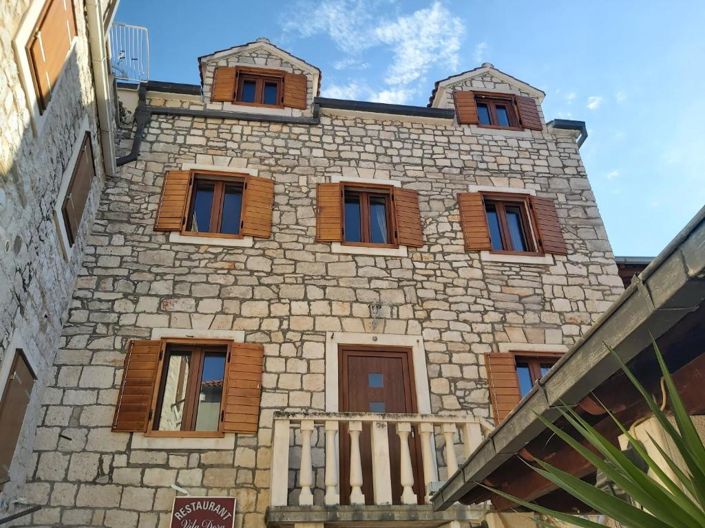 Image No.21-Propriété de 8 chambres à vendre à Supetar