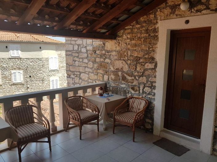 Image No.8-Propriété de 8 chambres à vendre à Supetar