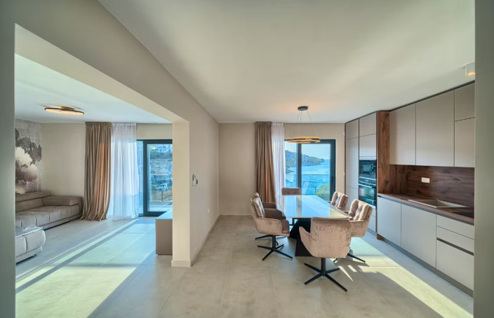 Image No.10-Propriété de 5 chambres à vendre à Rogoznica