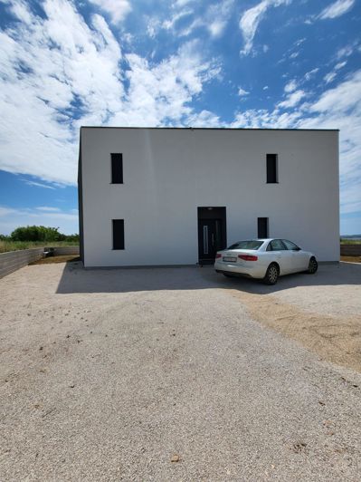 Image No.16-Propriété de 4 chambres à vendre à Privlaka