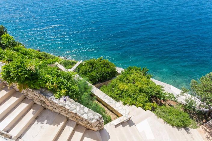 Image No.25-3 Bed Property for sale