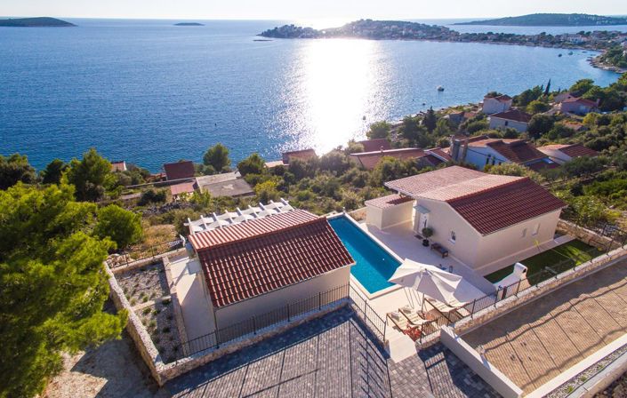 Image No.3-Propriété de 4 chambres à vendre à Rogoznica