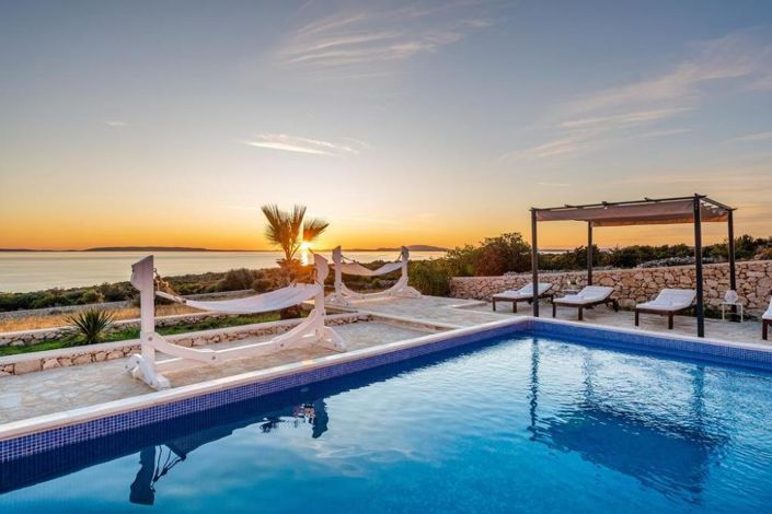 Image No.16-Propriété de 5 chambres à vendre à Novalja