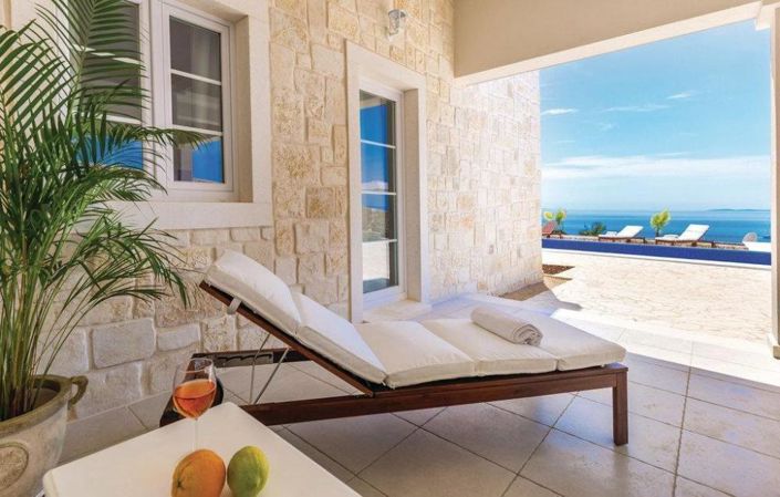 Image No.5-Propriété de 5 chambres à vendre à Novalja