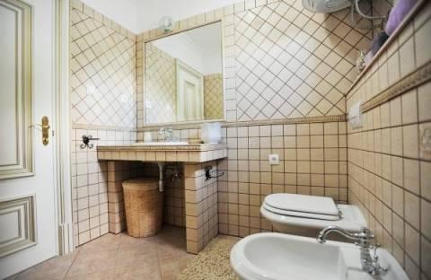 Image No.10-Propriété de 9 chambres à vendre à Split