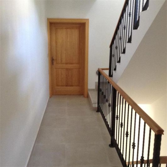 Image No.5-12 Bed Property for sale