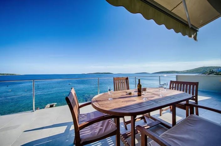 Image No.2-Propriété de 4 chambres à vendre à Vis