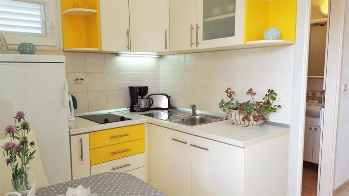 Image No.13-9 Bed Property for sale